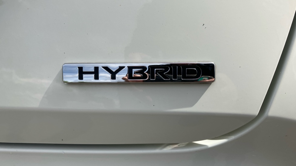 Nissan Juke 1.6 Hybrid N-Connecta 5dr Auto Hybrid Hatchback - Image 27