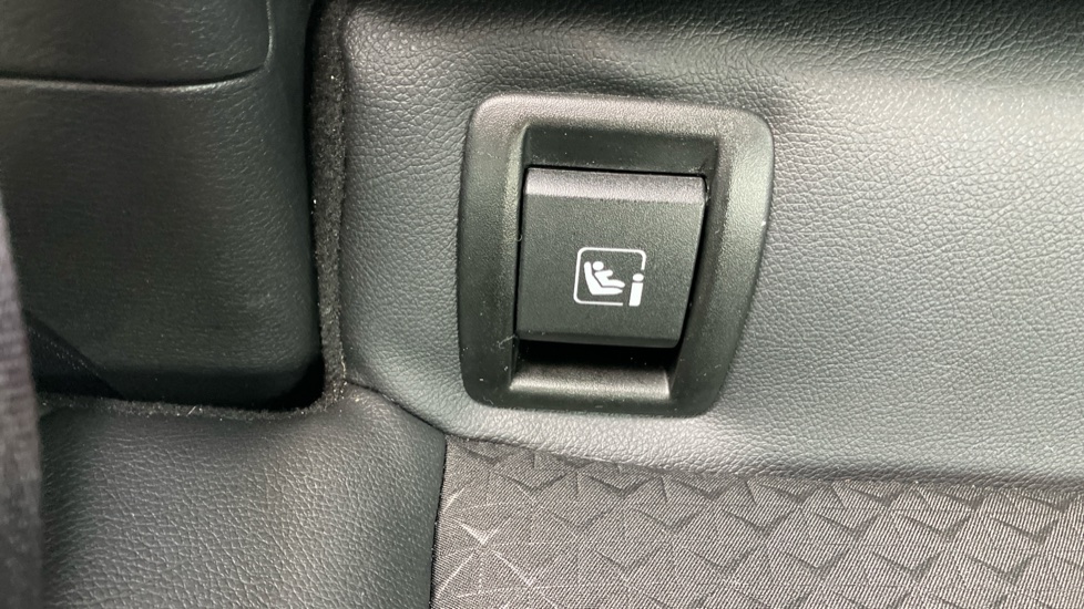 Nissan Juke 1.6 Hybrid N-Connecta 5dr Auto Hybrid Hatchback - Image 34