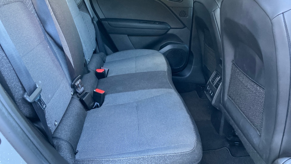 Renault Symbioz 1.6 E-Tech FHEV 145 Techno 5dr Auto Hybrid Estate - Image 16