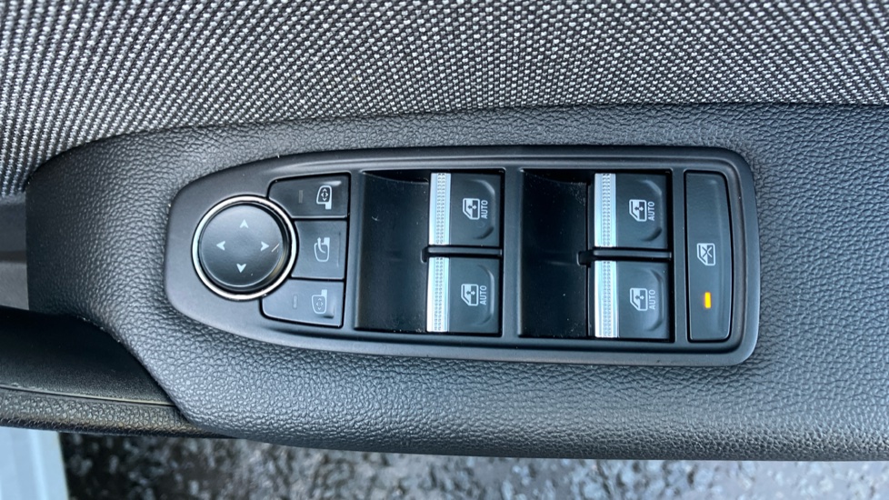 Renault Symbioz 1.6 E-Tech FHEV 145 Techno 5dr Auto Hybrid Estate - Image 29