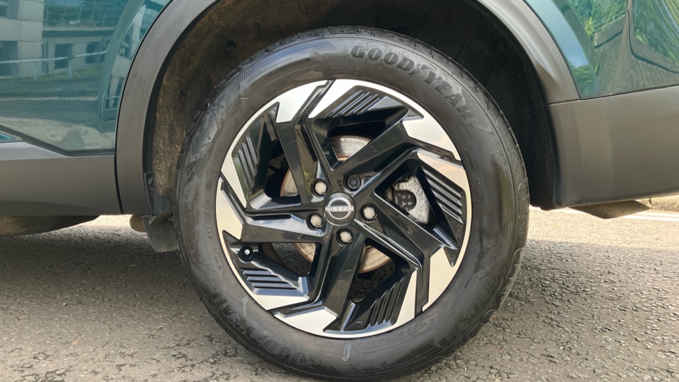 Nissan Qashqai 1.5 E-Power N-Connecta 5dr Auto Hybrid Hatchback - Image 7