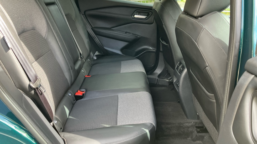 Nissan Qashqai 1.5 E-Power N-Connecta 5dr Auto Hybrid Hatchback - Image 16
