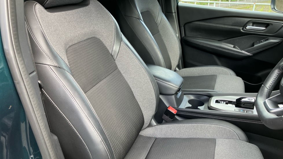 Nissan Qashqai 1.5 E-Power N-Connecta 5dr Auto Hybrid Hatchback - Image 27
