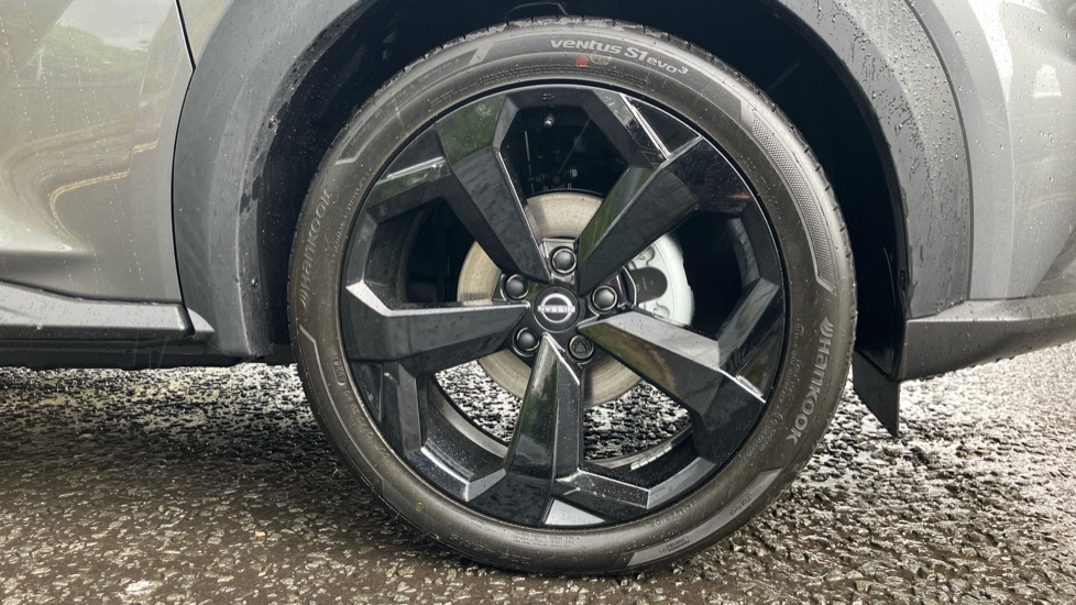 Nissan Juke 1.0 DiG-T N-Connecta 5dr [Revised] Petrol Hatchback - Image 7