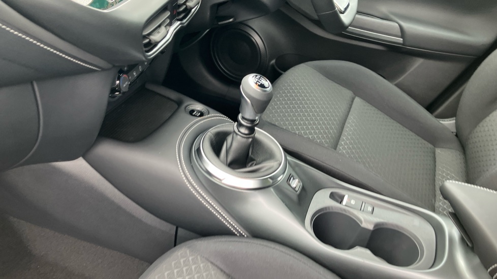 Nissan Juke 1.0 DiG-T N-Connecta 5dr [Revised] Petrol Hatchback - Image 13