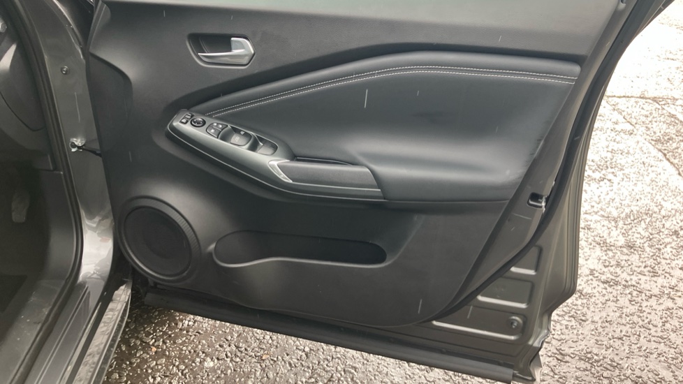 Nissan Juke 1.0 DiG-T N-Connecta 5dr [Revised] Petrol Hatchback - Image 30