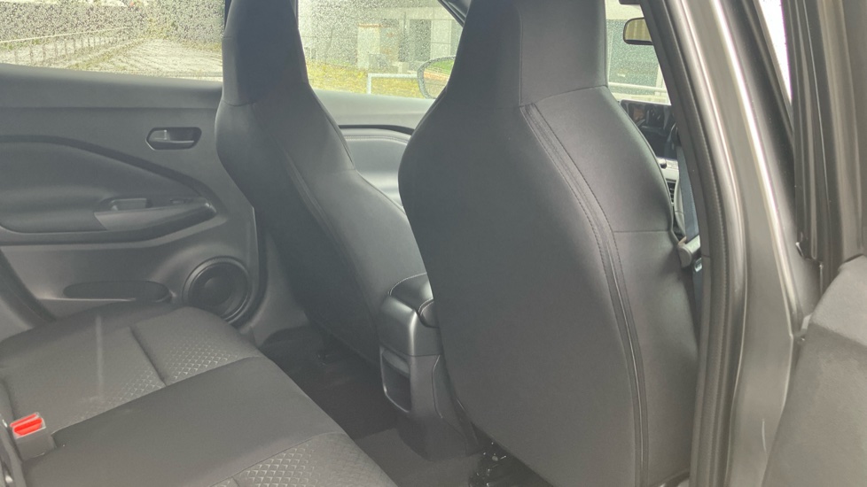 Nissan Juke 1.0 DiG-T N-Connecta 5dr [Revised] Petrol Hatchback - Image 31