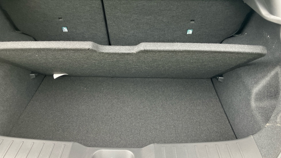 Nissan Juke 1.0 DiG-T N-Connecta 5dr [Revised] Petrol Hatchback - Image 35