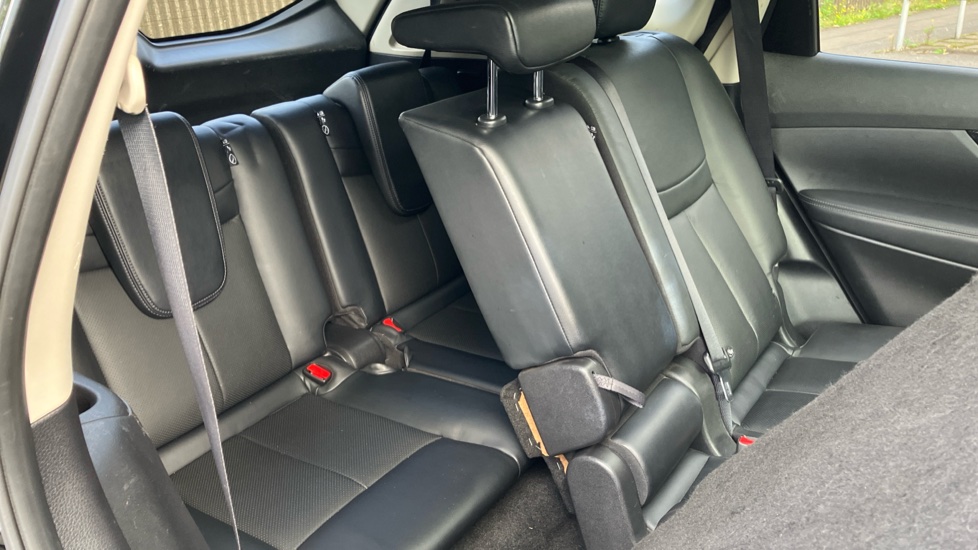 Nissan X-Trail 1.7 dCi Tekna 5dr [7 Seat] Diesel Station Wagon - Image 30