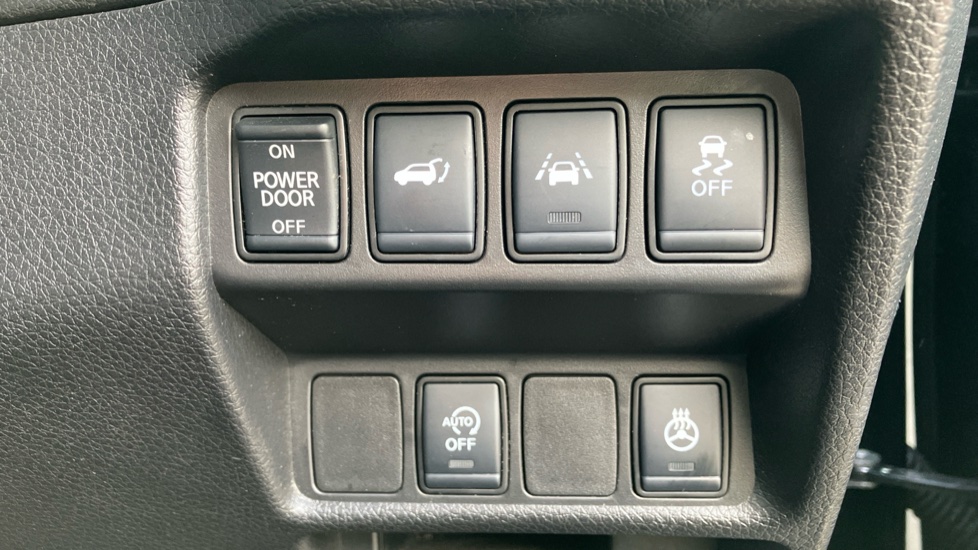 Nissan X-Trail 1.7 dCi Tekna 5dr [7 Seat] Diesel Station Wagon - Image 38