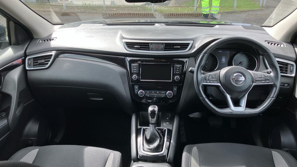Nissan Qashqai 1.3 DiG-T 160 [157] Acenta Premium 5dr DCT Petrol Hatchback - Image 10