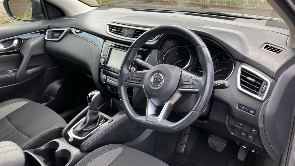 Nissan Qashqai 1.3 DiG-T 160 [157] Acenta Premium 5dr DCT Petrol Hatchback - Image 11