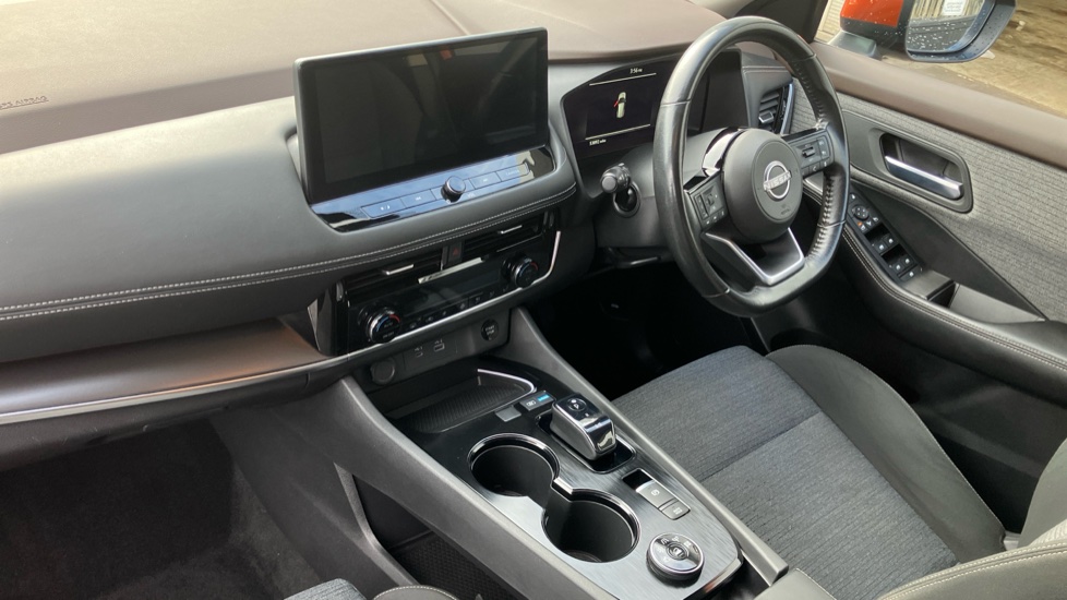 Nissan X-Trail 1.5 E-Power E-4orce 213 N-Connecta 5dr Auto Hybrid Station Wagon - Image 9
