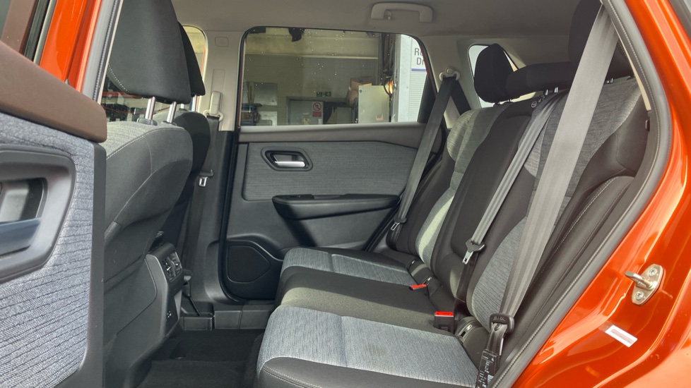 Nissan X-Trail 1.5 E-Power E-4orce 213 N-Connecta 5dr Auto Hybrid Station Wagon - Image 16