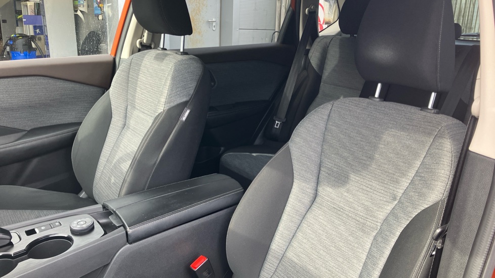 Nissan X-Trail 1.5 E-Power E-4orce 213 N-Connecta 5dr Auto Hybrid Station Wagon - Image 21