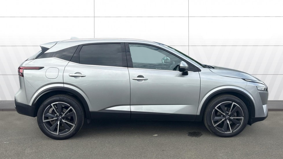 Nissan Qashqai 1.3 DiG-T MH Tekna 5dr Petrol Hatchback - Image 5