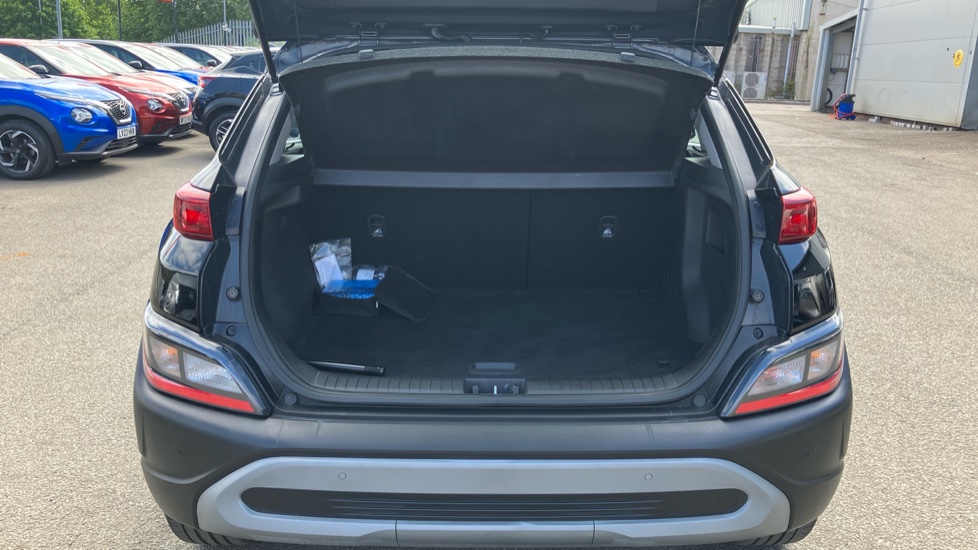 Hyundai KONA 1.0 TGDi 48V MHEV SE Connect 5dr Petrol Hatchback - Image 4