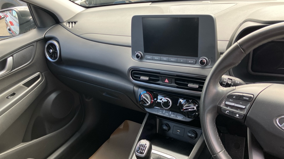 Hyundai KONA 1.0 TGDi 48V MHEV SE Connect 5dr Petrol Hatchback - Image 14