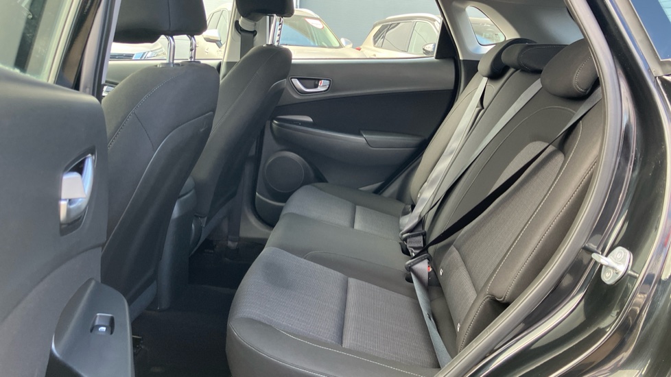Hyundai KONA 1.0 TGDi 48V MHEV SE Connect 5dr Petrol Hatchback - Image 16