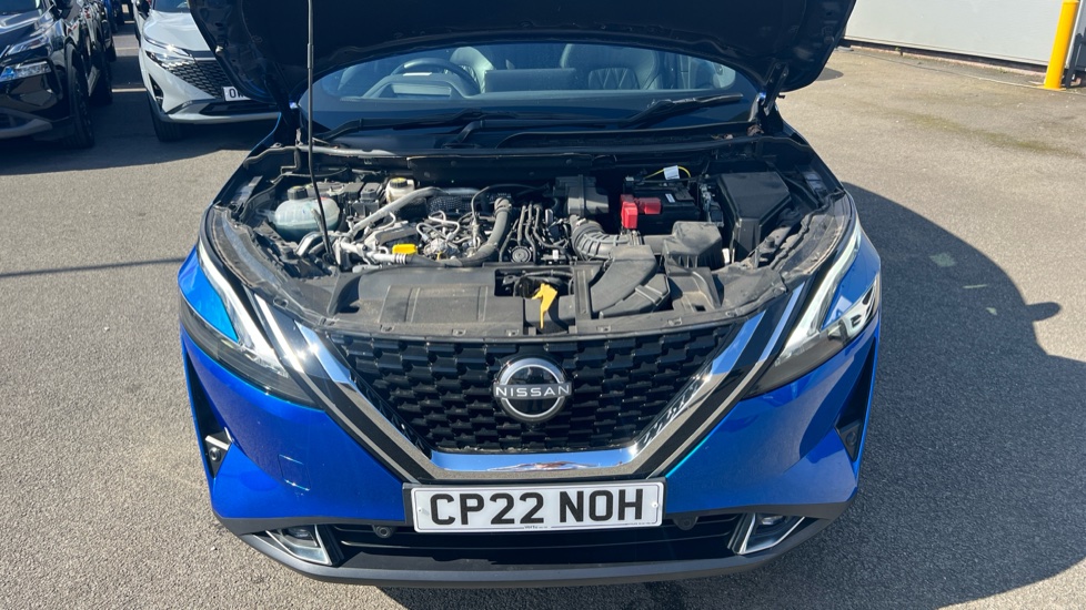 Nissan Qashqai 1.3 DiG-T MH 158 Tekna+ 5dr Xtronic Petrol Hatchback - Image 8