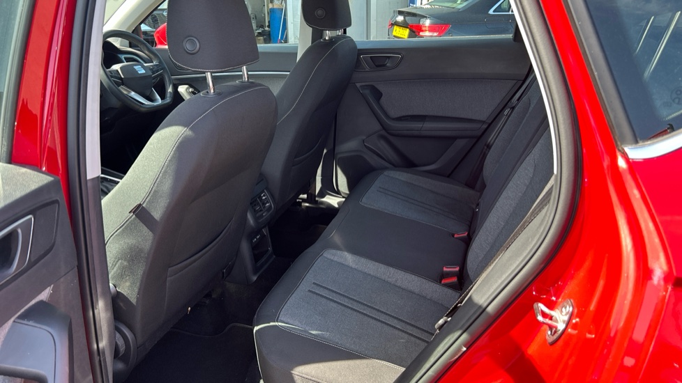 SEAT Ateca 1.5 TSI EVO SE Technology 5dr DSG Petrol Estate - Image 16