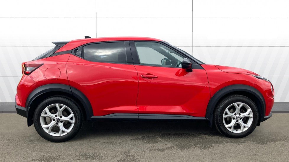 Nissan Juke 1.0 DiG-T N-Connecta 5dr Petrol Hatchback - Image 5