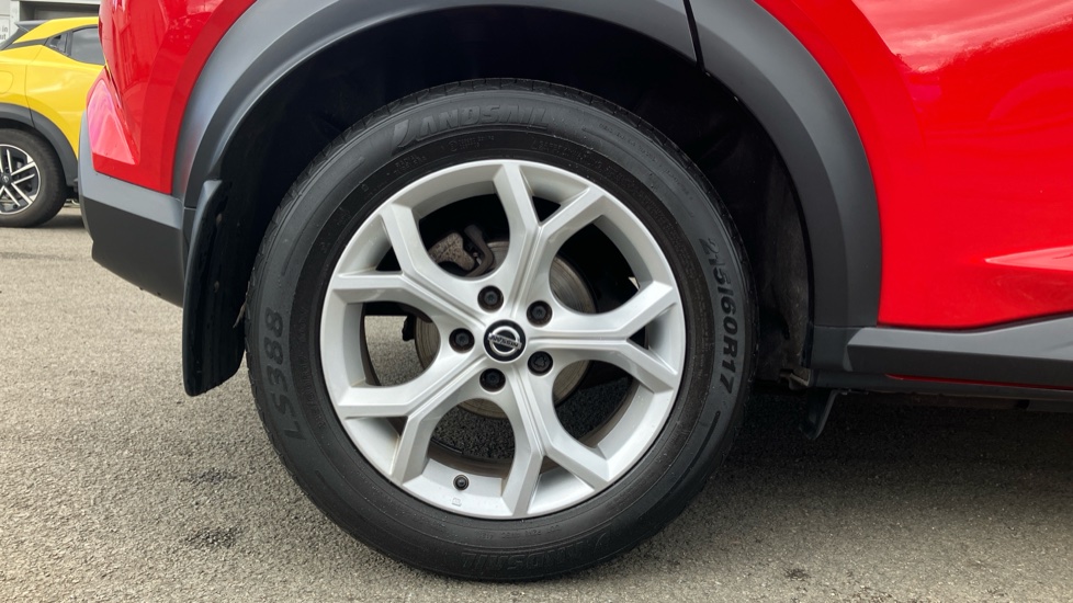 Nissan Juke 1.0 DiG-T N-Connecta 5dr Petrol Hatchback - Image 7