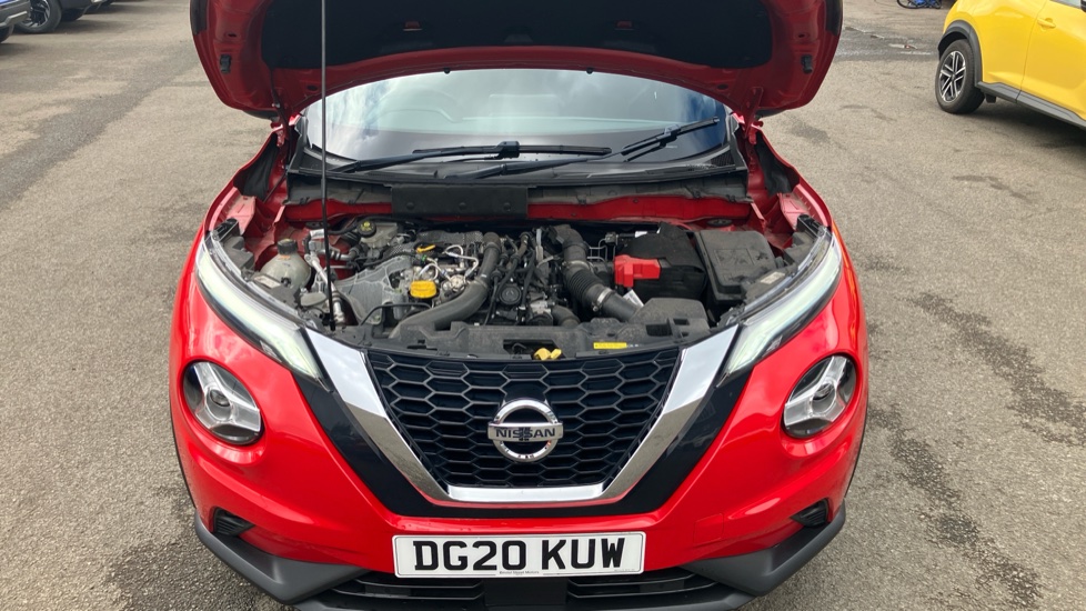 Nissan Juke 1.0 DiG-T N-Connecta 5dr Petrol Hatchback - Image 8