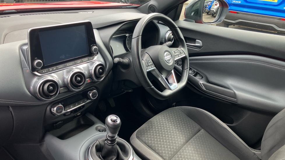 Nissan Juke 1.0 DiG-T N-Connecta 5dr Petrol Hatchback - Image 9