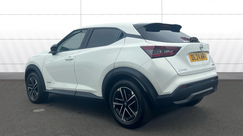 Nissan Juke 1.6 Hybrid N-Connecta 5dr Auto Hybrid Hatchback - Image 2