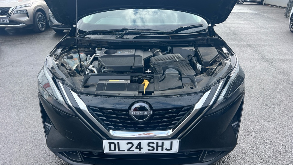 Nissan Qashqai 1.5 E-Power N-Connecta 5dr Auto Hybrid Hatchback - Image 8