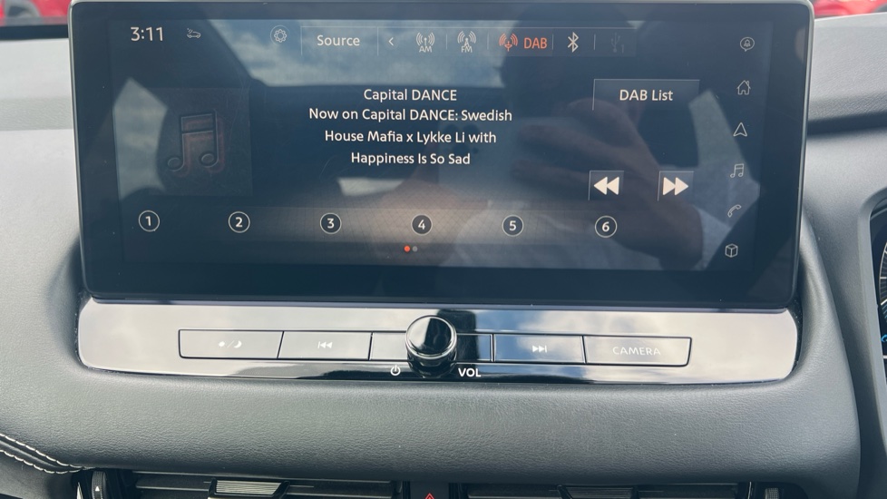 Nissan Qashqai 1.5 E-Power N-Connecta 5dr Auto Hybrid Hatchback - Image 21