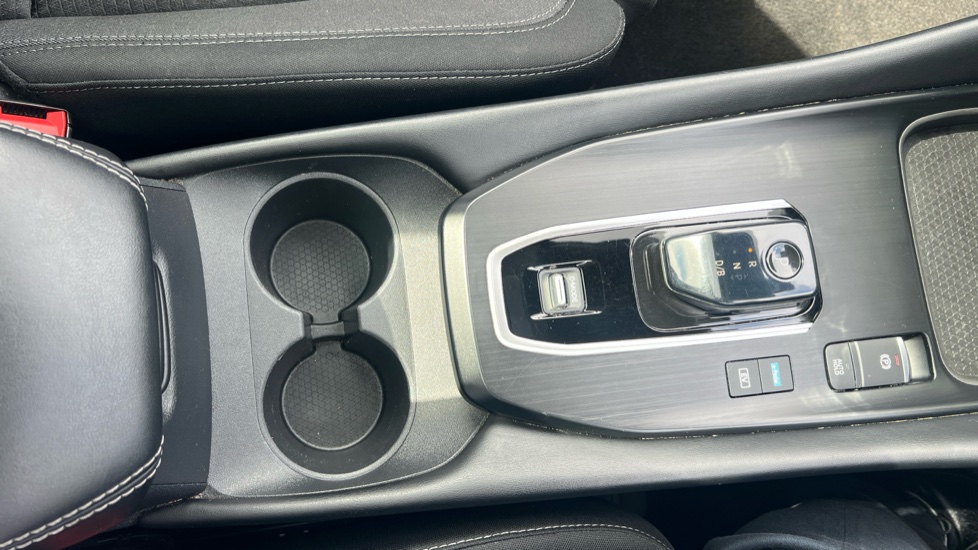 Nissan Qashqai 1.5 E-Power N-Connecta 5dr Auto Hybrid Hatchback - Image 31