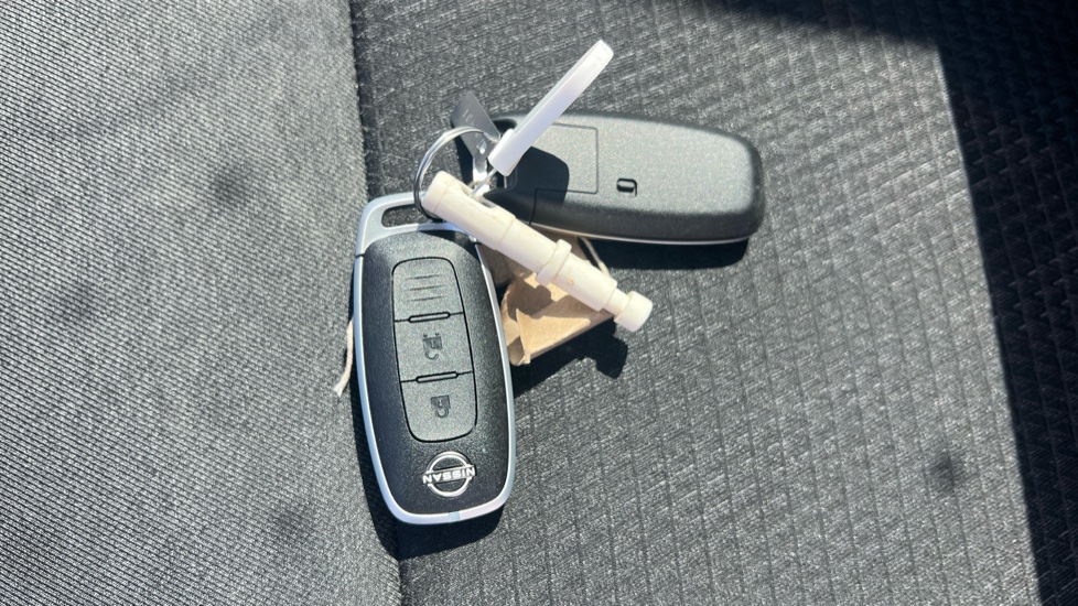 Nissan Qashqai 1.5 E-Power N-Connecta 5dr Auto Hybrid Hatchback - Image 20