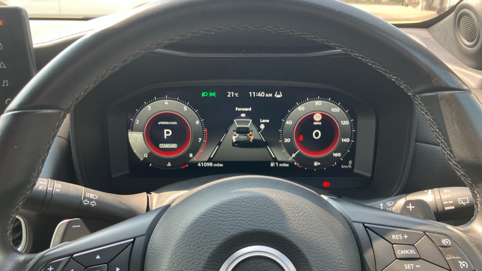 Nissan Juke 1.0 DiG-T N-Connecta 5dr DCT Petrol Hatchback - Image 18