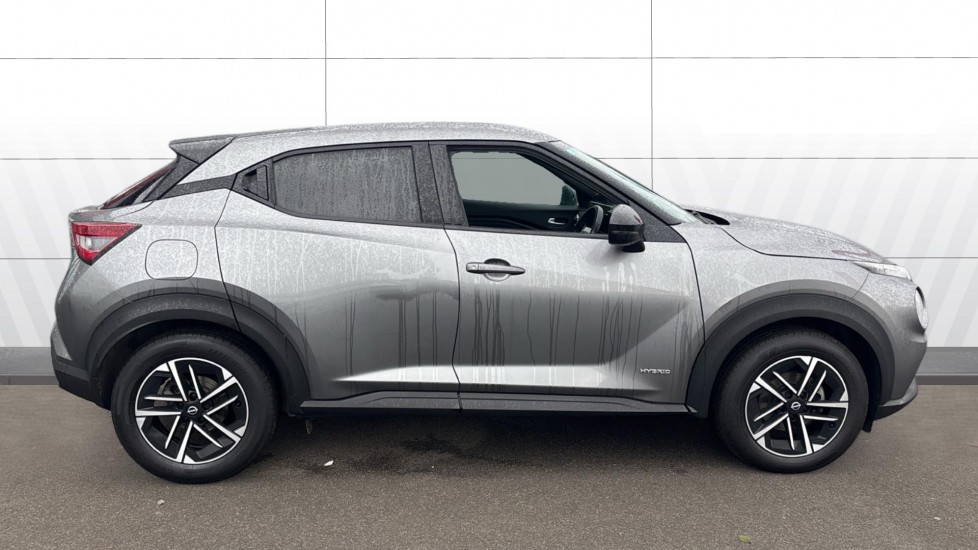 Nissan Juke 1.6 Hybrid N-Connecta 5dr Auto Hybrid Hatchback - Image 5