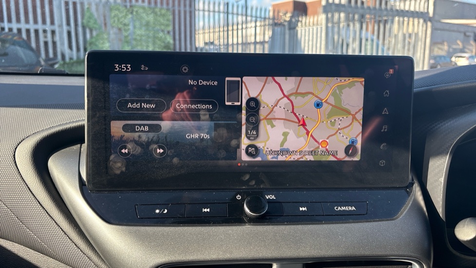 Nissan Juke 1.6 Hybrid N-Connecta 5dr Auto Hybrid Hatchback - Image 12