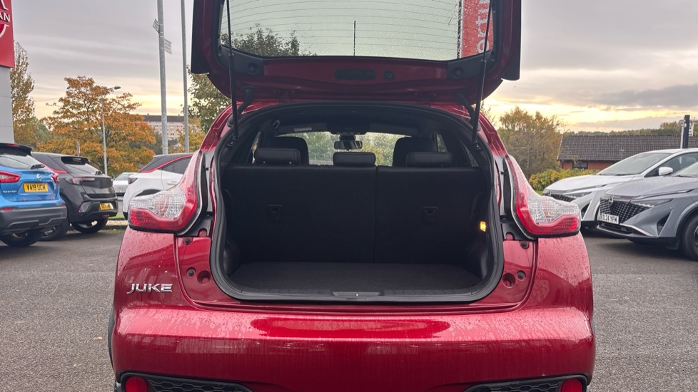 Nissan Juke 1.2 DiG-T Tekna 5dr Petrol Hatchback - Image 4