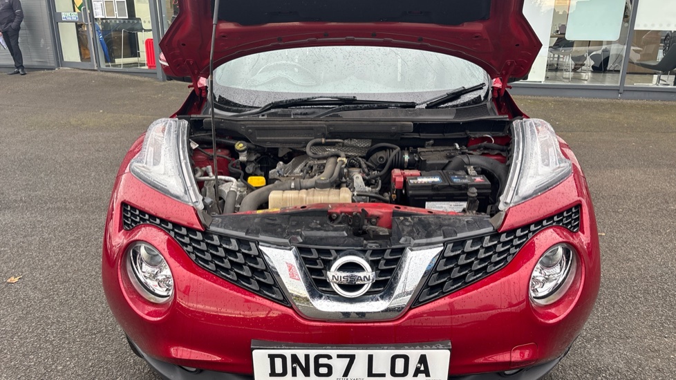 Nissan Juke 1.2 DiG-T Tekna 5dr Petrol Hatchback - Image 8