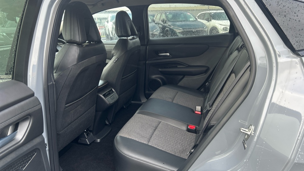 Nissan ARIYA 225kW Advance 87kWh 22kWCh 5dr e-4ORCE Auto Electric Hatchback - Image 16