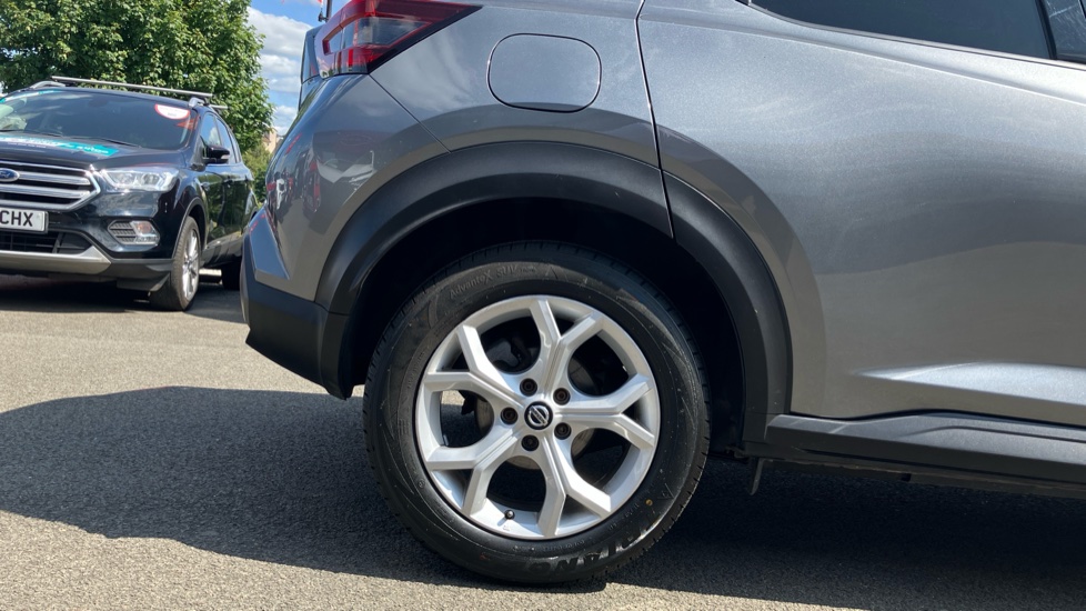 Nissan Juke 1.0 DiG-T 114 N-Connecta 5dr Petrol Hatchback - Image 7