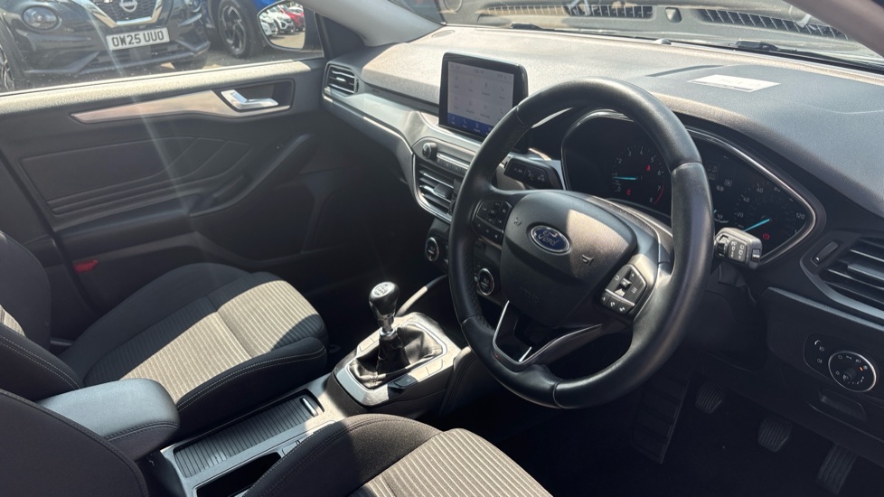 Ford Focus 1.0 EcoBoost 125 Titanium 5dr Petrol Hatchback - Image 11