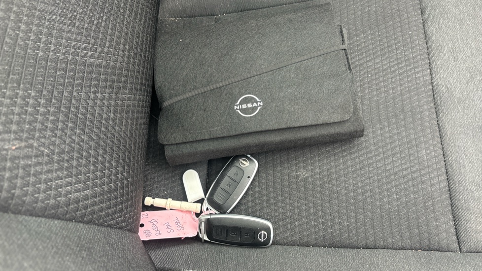 Nissan Qashqai 1.5 E-Power N-Connecta 5dr Auto Hybrid Hatchback - Image 19