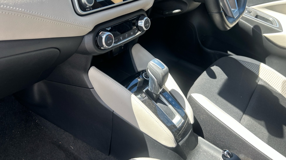 Nissan Micra 1.0 IG-T 92 Tekna 5dr CVT Petrol Hatchback - Image 13