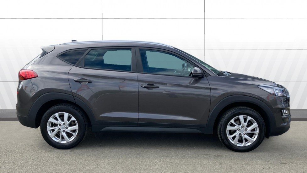 Hyundai TUCSON 1.6 GDi SE Nav 5dr 2WD Petrol Estate - Image 5