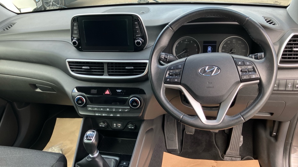 Hyundai TUCSON 1.6 GDi SE Nav 5dr 2WD Petrol Estate - Image 10