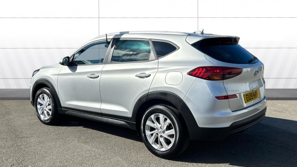 Hyundai TUCSON 1.6 GDi SE Nav 5dr 2WD Petrol Estate - Image 2
