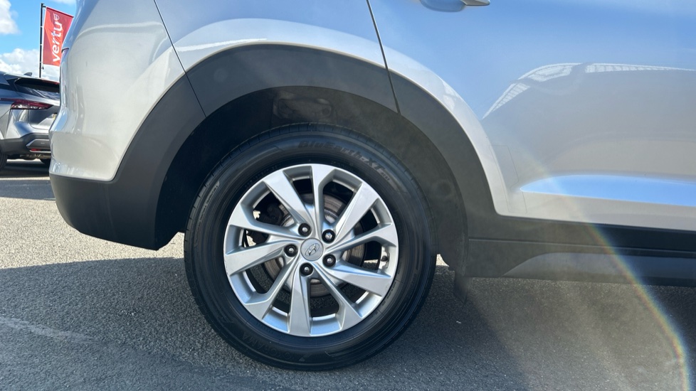 Hyundai TUCSON 1.6 GDi SE Nav 5dr 2WD Petrol Estate - Image 7