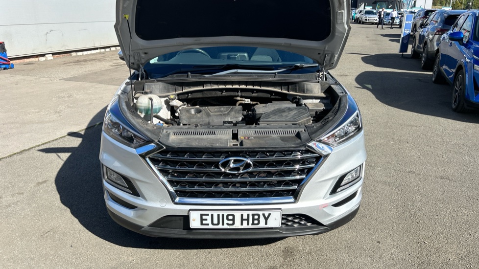 Hyundai TUCSON 1.6 GDi SE Nav 5dr 2WD Petrol Estate - Image 8