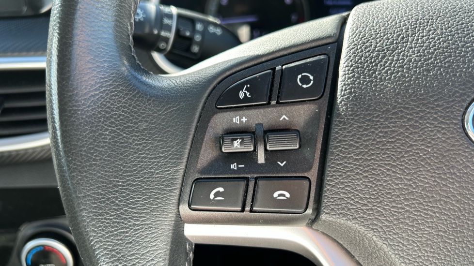 Hyundai TUCSON 1.6 GDi SE Nav 5dr 2WD Petrol Estate - Image 21